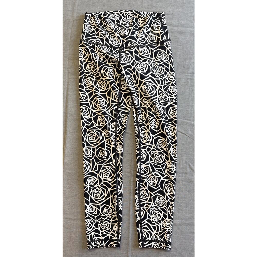 Lululemon Pants Women's 4 High Times Leggings Posey Geometric Rose Black White